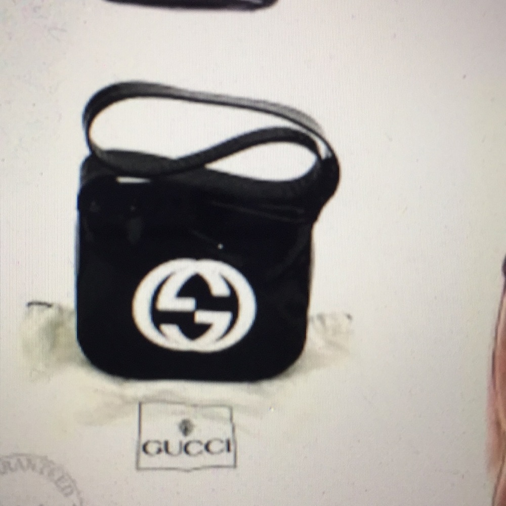 Vintage authentic Patent black Gucci shoulder bag